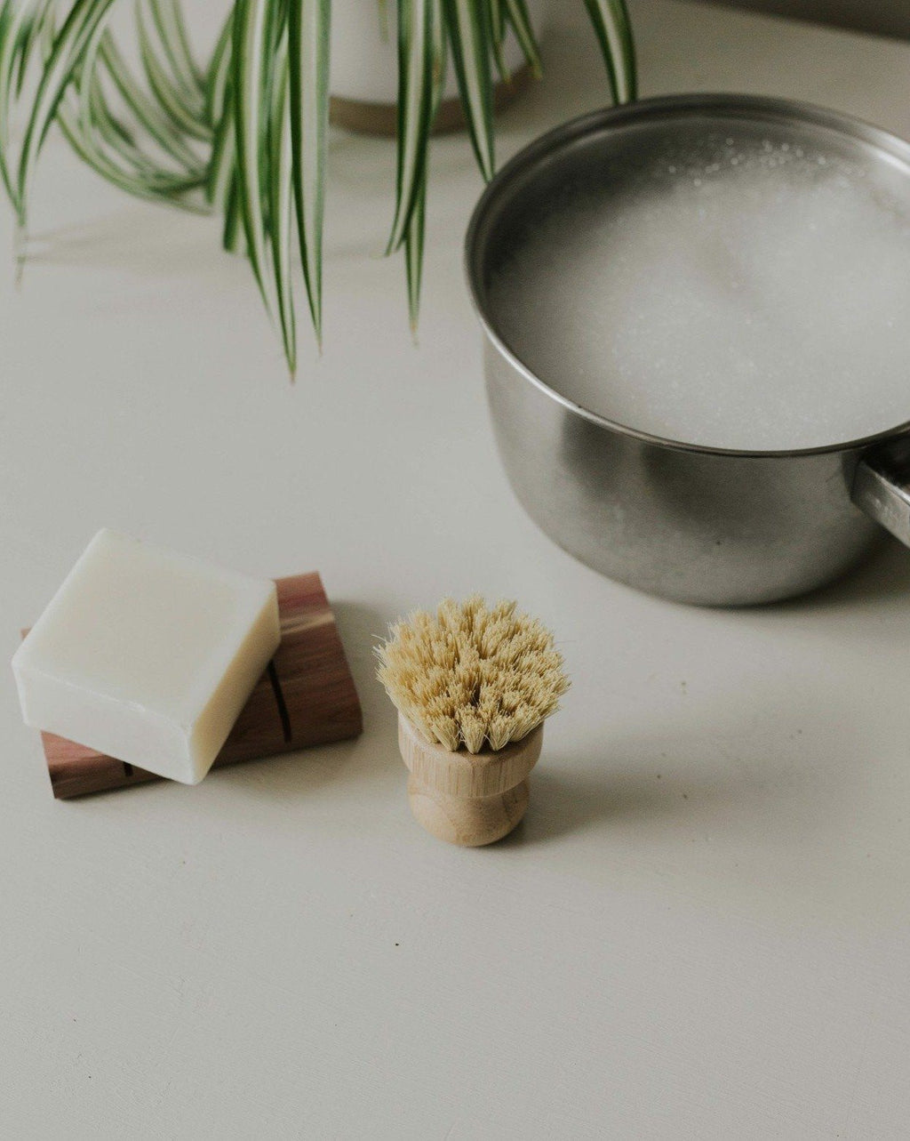 Bamboo pot brush with plant-fibre bristles, photo 2