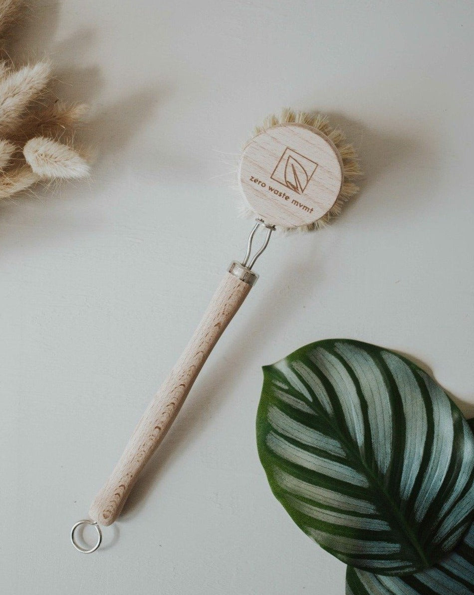 Wooden dish brush with natural bristles and a beech wood handle